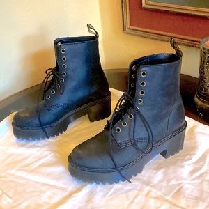 Dr Martens Shriver Boots black leather chunky platforms Doc martens